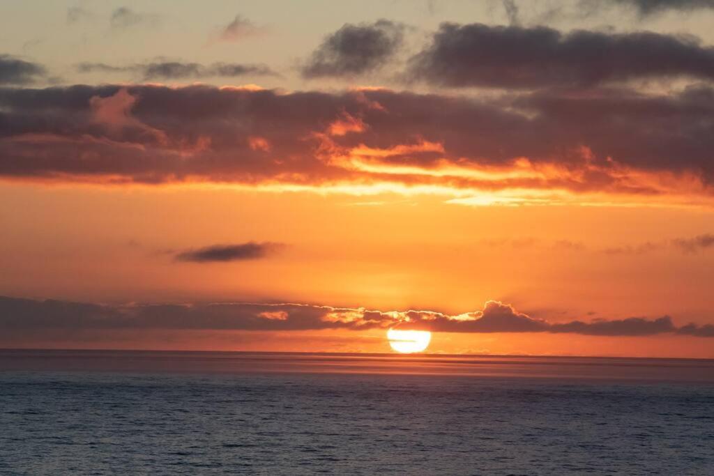 Serene Hide-Away With Ocean Views. Le Cap Extérieur photo