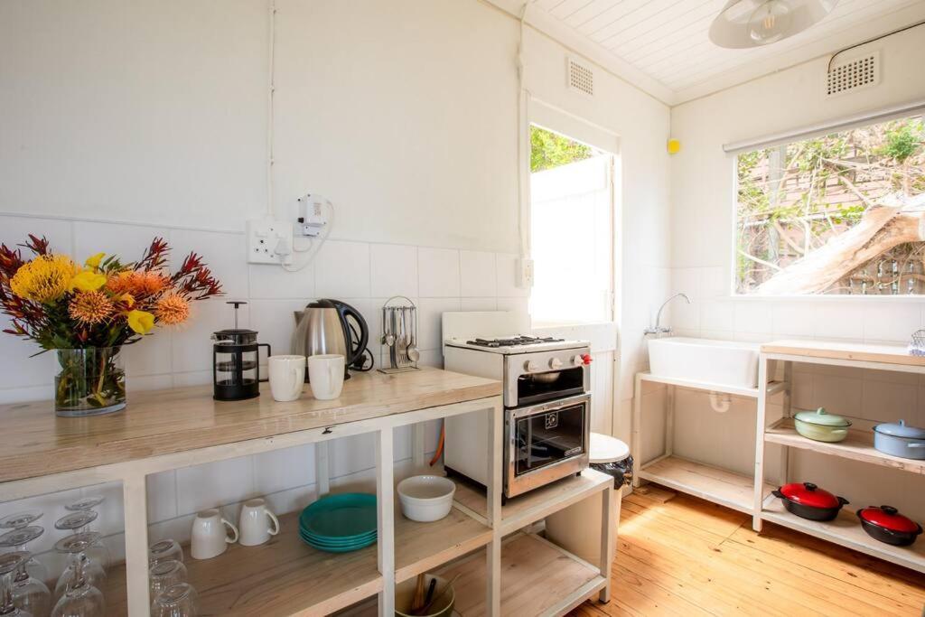 Serene Hide-Away With Ocean Views. Le Cap Extérieur photo